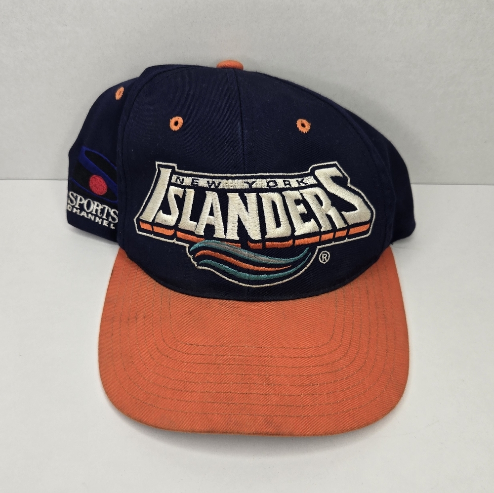 Vintage 90s NHL New York Islanders Snapback Hat